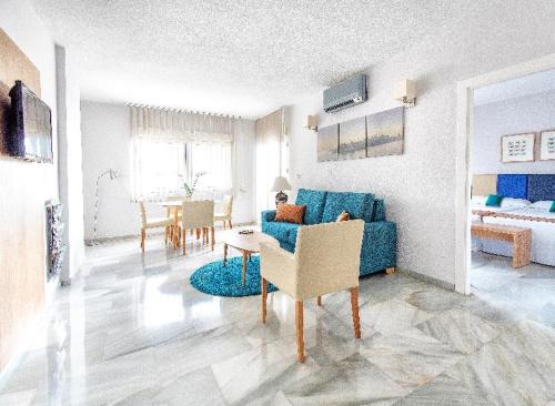 Apartamento Superior con vistas frontales del hotel First Flatotel Internacional. Foto 4
