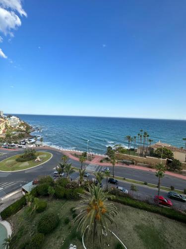 Apartamento Superior con vistas frontales del hotel First Flatotel Internacional. Foto 7