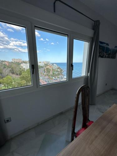 Apartamento Superior con vistas frontales del hotel First Flatotel Internacional. Foto 16