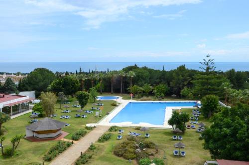 Habitación Doble con vistas a la piscina - 1 o 2 camas del hotel TRH Paraiso. Foto 1