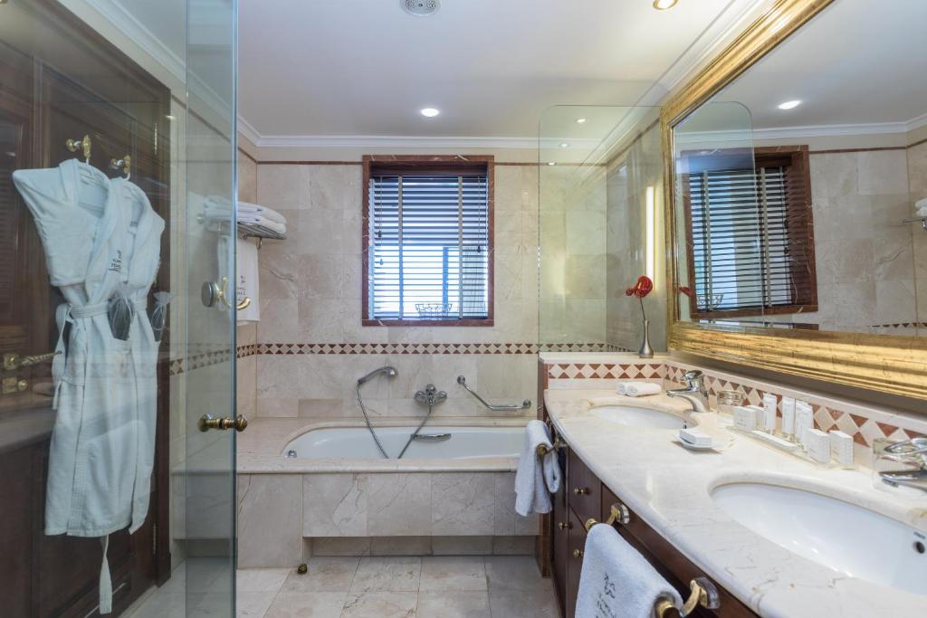 Doble Grand Mediterránea dos camas del hotel Hacienda del Mar member of Meliá Collection