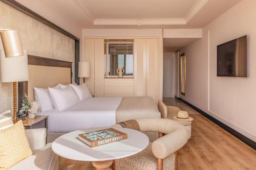 Habitación Deluxe con vistas frontales al mar del hotel Hacienda del Mar member of Meliá Collection