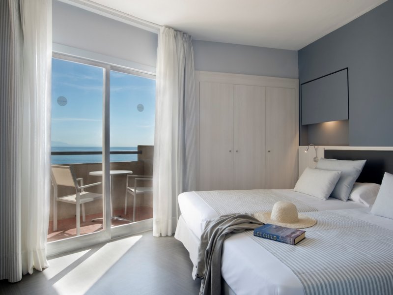 Habitación doble del hotel El Puerto by Pierre and Vacances