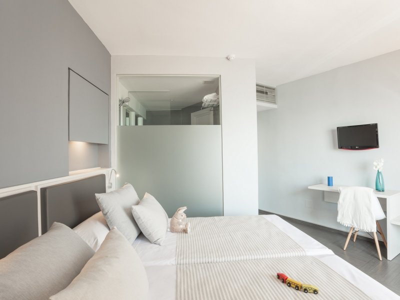 Habitación doble del hotel El Puerto by Pierre and Vacances. Foto 1