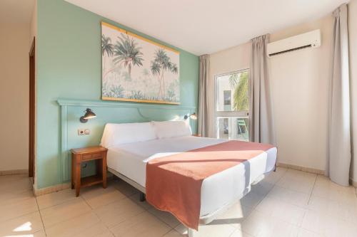 Habitación Doble - 2 camas del hotel BLUESEA Miramar Fuengirola. Foto 5