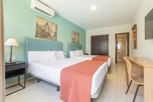 Habitación Doble - 2 camas del hotel BLUESEA Miramar Fuengirola. Foto 12