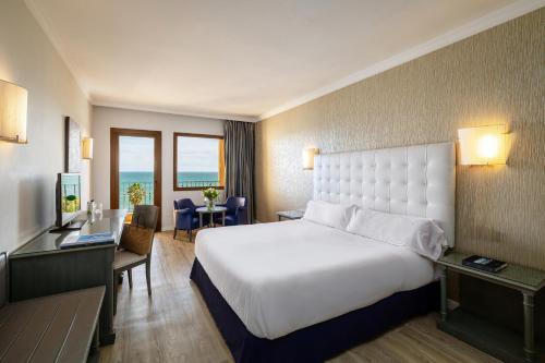 Habitación Doble con vistas al mar del hotel IPV Palace and Spa. Foto 4