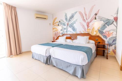 Habitación Triple del hotel Mainare Playa