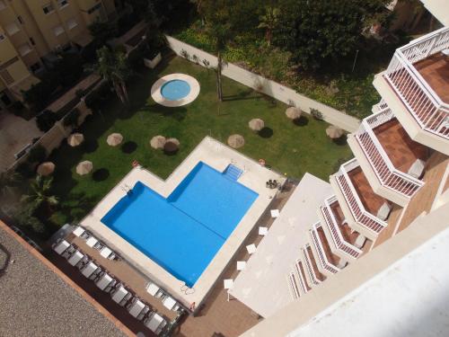 Habitación Triple del hotel Mainare Playa. Foto 16