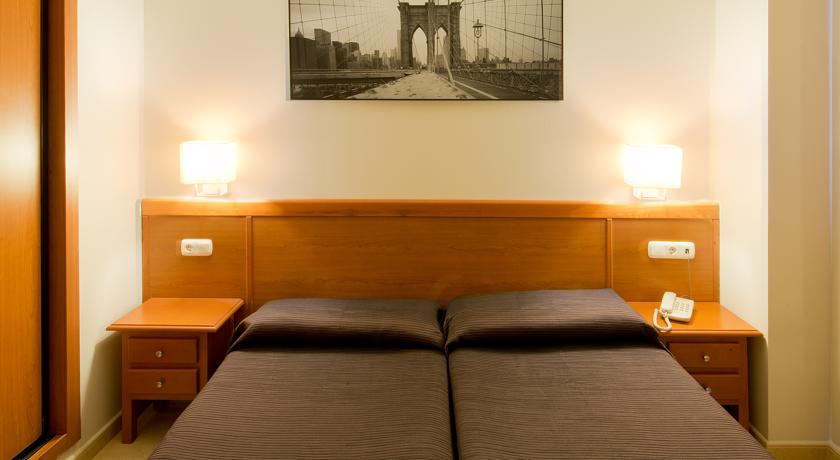 Apartamento 2 habitaciones del hotel Fuengirola Beach. Foto 1