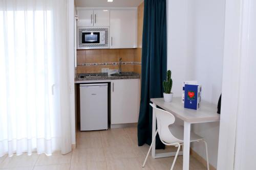 Estudio Superior del hotel Pyr Fuengirola. Foto 6