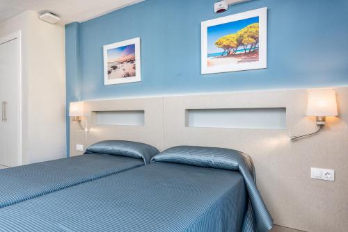 Estudio Triple Estándar del hotel Veramar. Foto 1