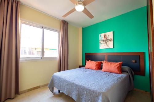 Apartamento de 1 dormitorio con vistas parciales al mar del hotel La Jabega. Foto 8