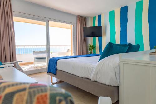 Estudio Deluxe con cama grande del hotel La Jabega. Foto 3