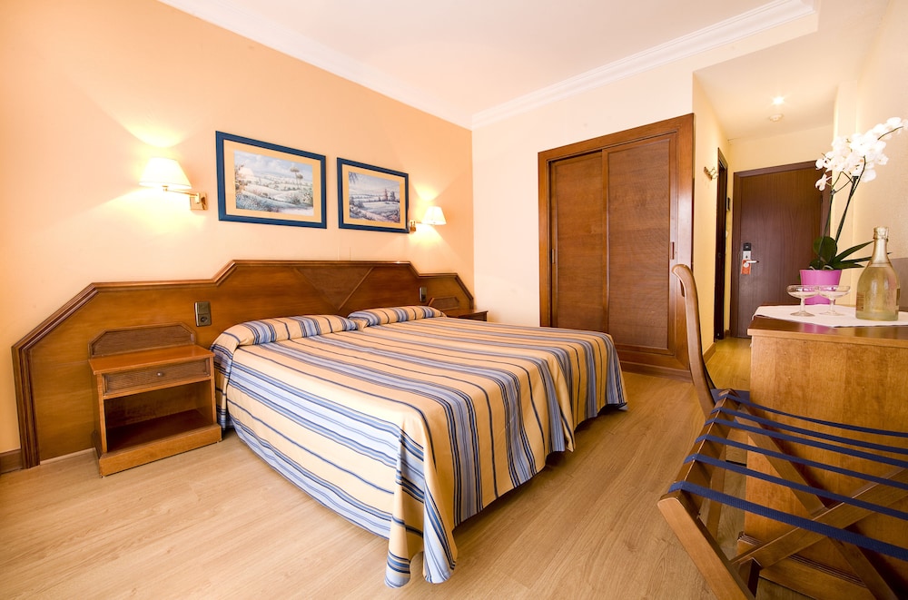 Habitación individual del hotel Monarque Fuengirola Park