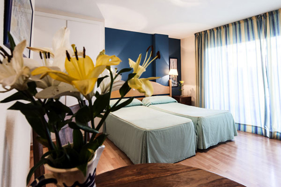 Estudio del hotel El Faro Marbella. Foto 2