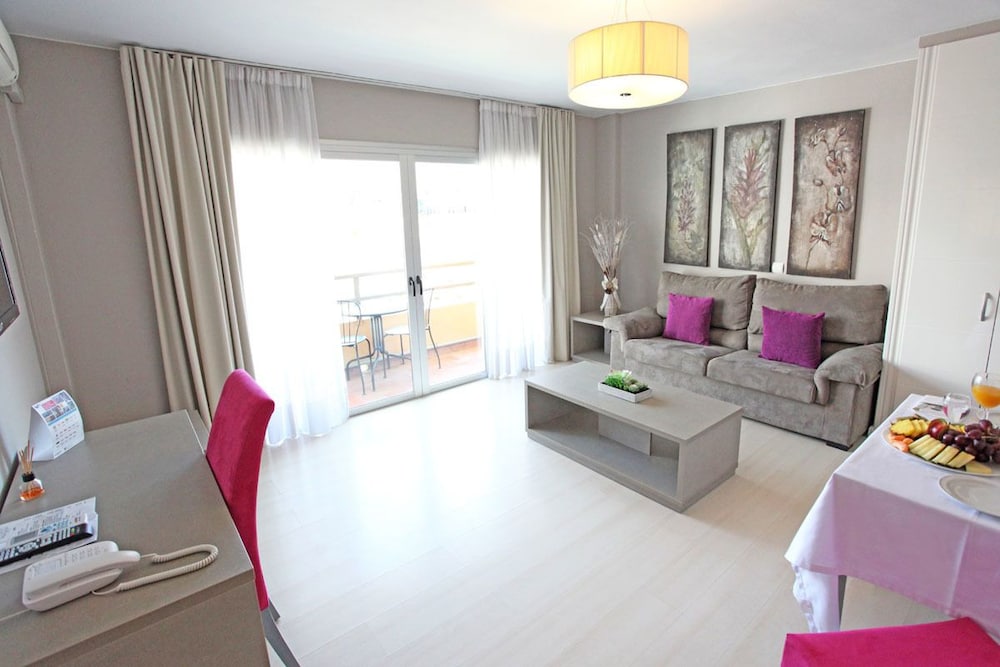 Apartamento, 1 habitación, cocina básica del hotel El Faro Marbella. Foto 2