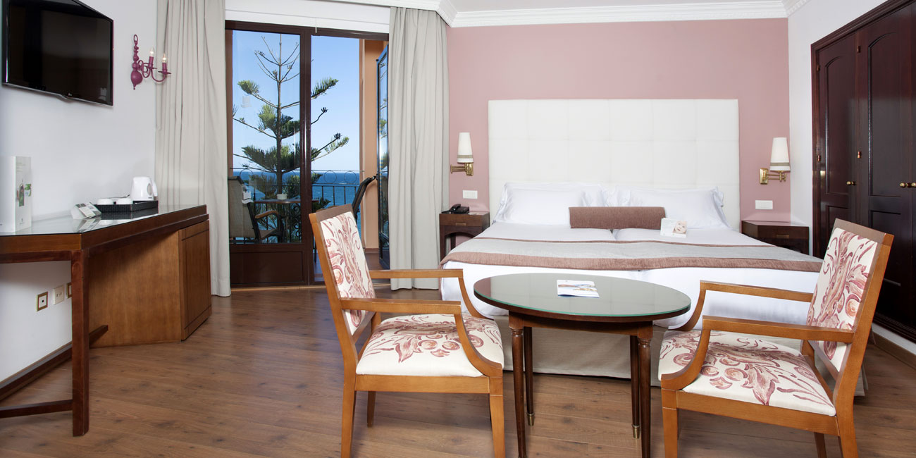 Habitación doble Vista Mar del hotel Fuerte Marbella. Foto 2