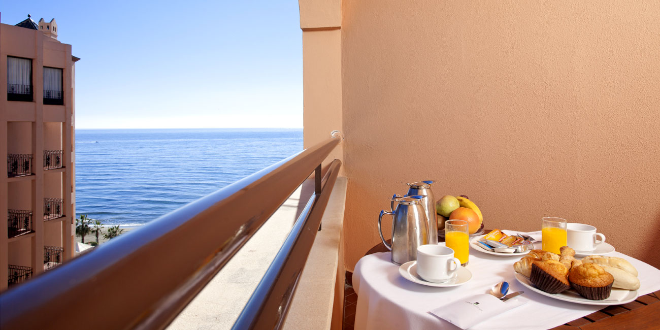 Junior suite Vista Mar del hotel Fuerte Marbella. Foto 6