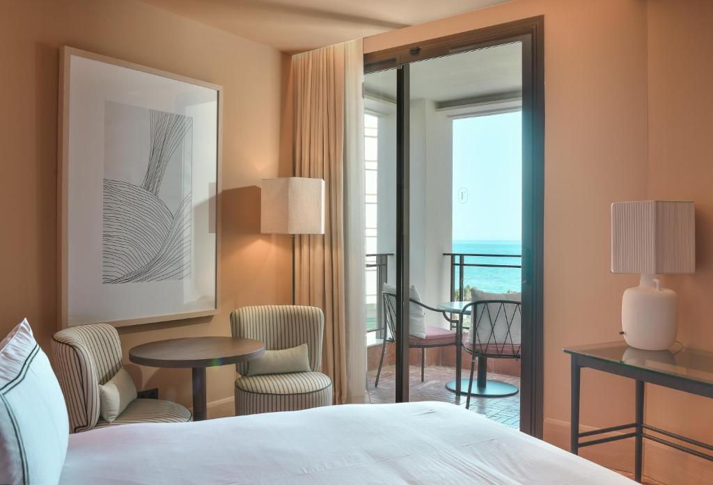 Habitación doble Vista Mar Superior del hotel Fuerte Marbella. Foto 1