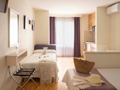 Estudio Triple Estándar del hotel Princesa Playa. Foto 1