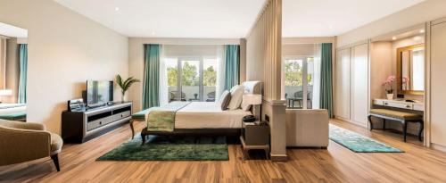Suite Presidencial con balcón del hotel Alanda. Foto 3