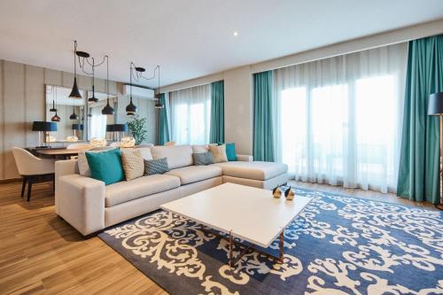 Suite Presidencial con balcón del hotel Alanda. Foto 6