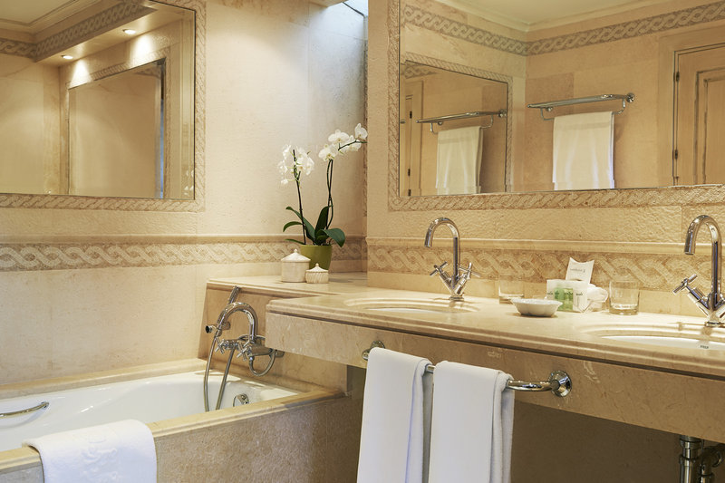 Junior suite Lujo del hotel Marbella Club Golf Resort and Spa. Foto 2