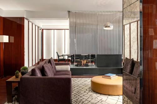One - Bedroom King Suite with Urban View del hotel Bvlgari London. Foto 7