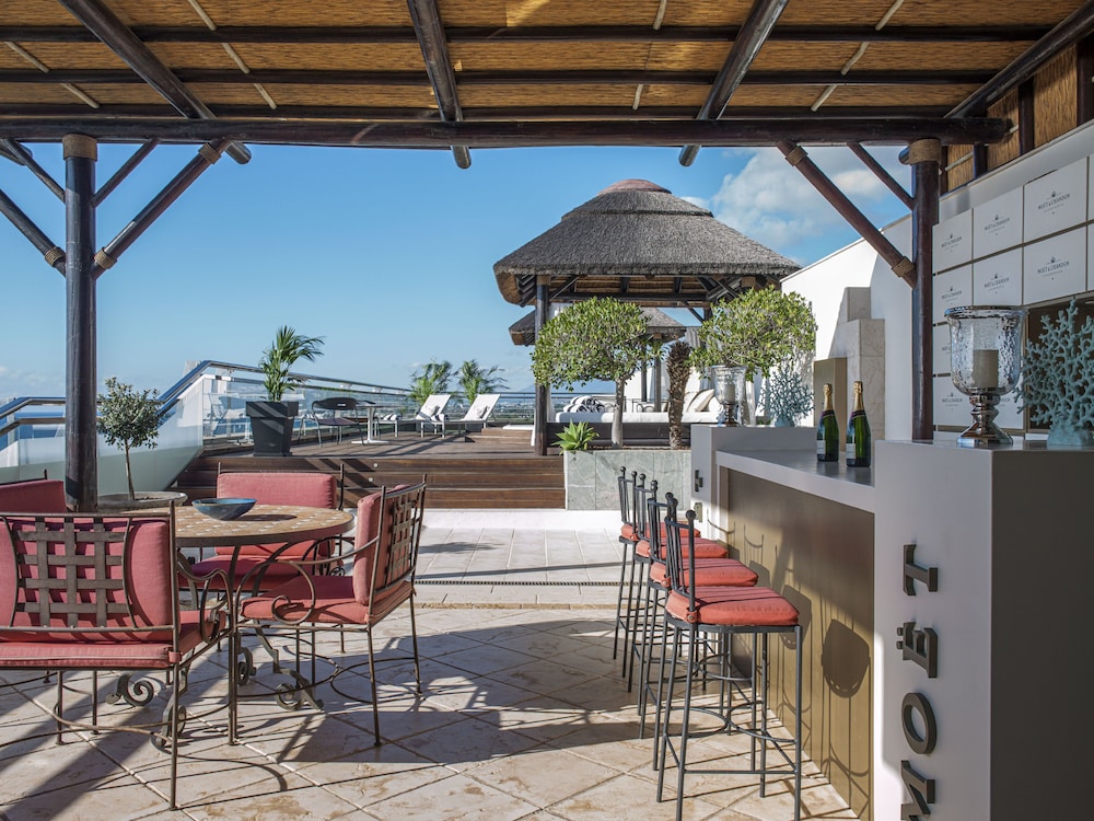 Suite Penthouse Moet Chandon (Red Level Lounge Access) del hotel Don Pepe Gran Meliá. Foto 5
