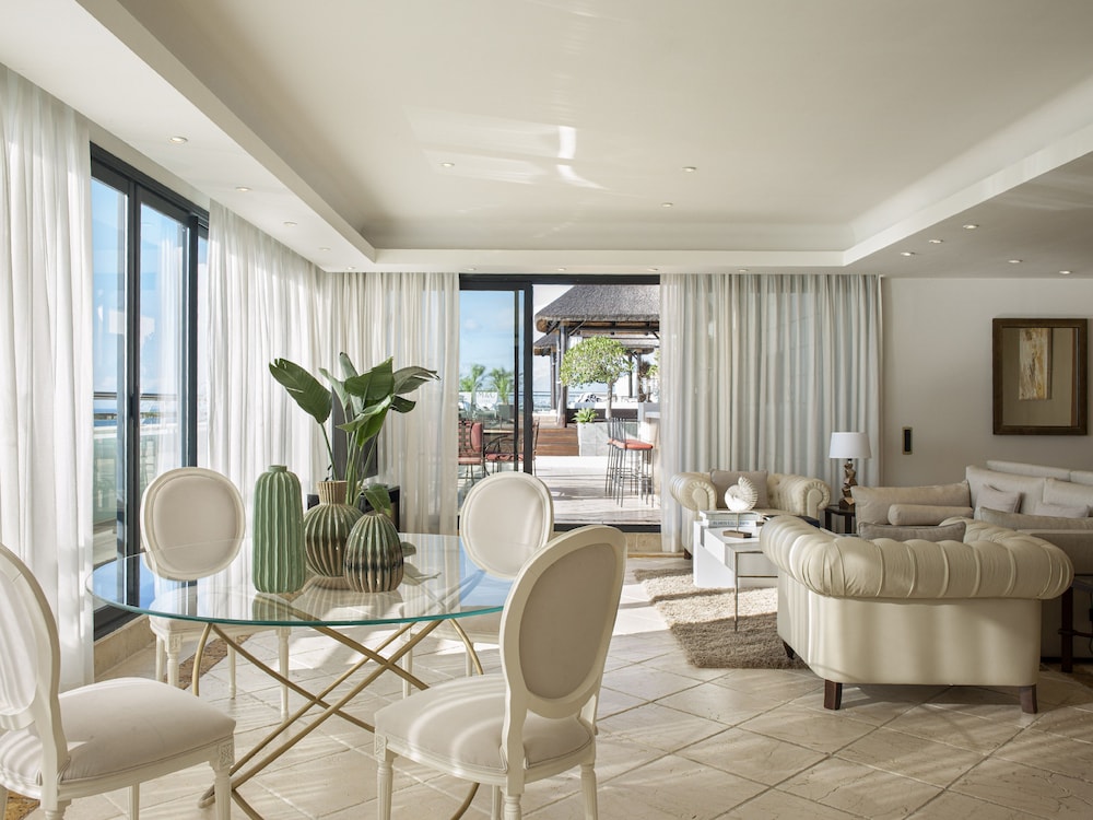 Grand Penthouse Suite Red Level del hotel Don Pepe Gran Meliá