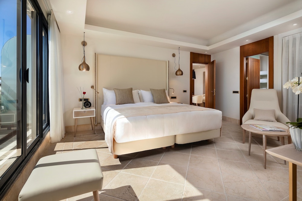 Presidential Suite Red Level del hotel Don Pepe Gran Meliá. Foto 2