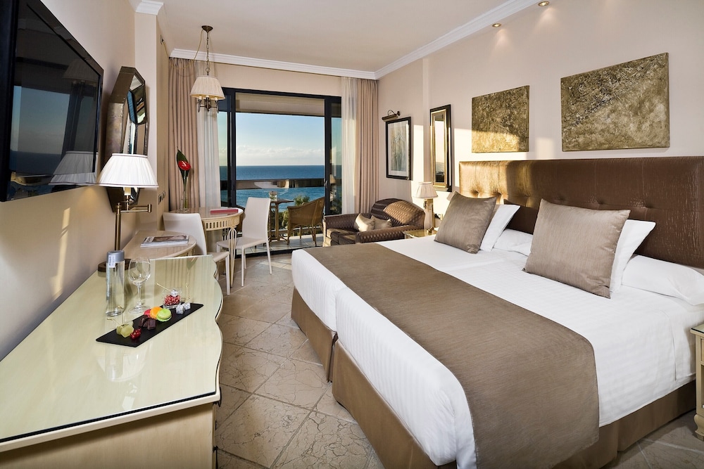 Premium Interconnected Room (2 adultos+2 niños) del hotel Don Pepe Gran Meliá. Foto 1