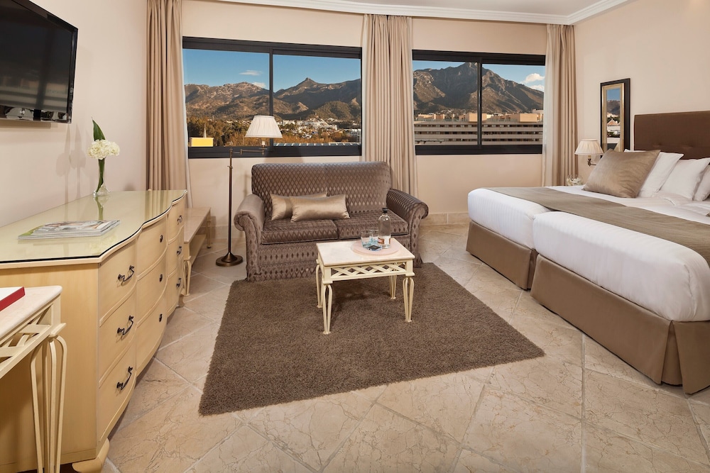 Habitación Clásica Vista Montaña del hotel Don Pepe Gran Meliá. Foto 1