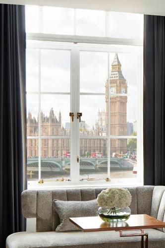 Suite con vistas al río y acceso al salón del hotel London Marriott County Hall. Foto 5