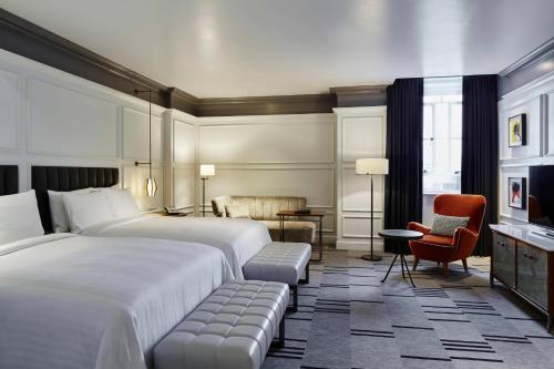 Habitación Doble con 2 camas dobles y vistas al río del hotel London Marriott County Hall