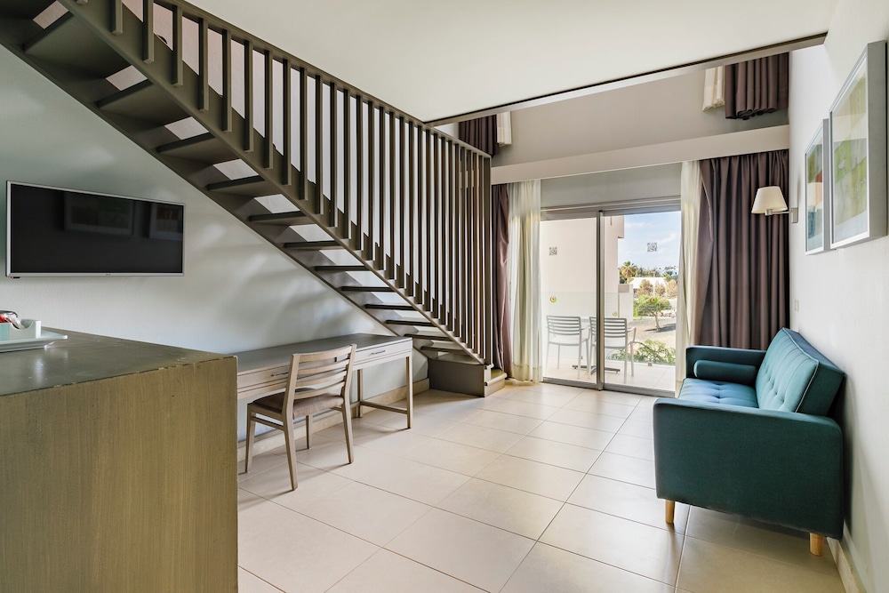 Duplex del hotel HD Beach Resort and SPA. Foto 3