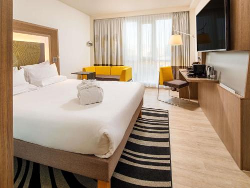 Habitación Executive con 1 cama doble del hotel Novotel London Blackfriars. Foto 1