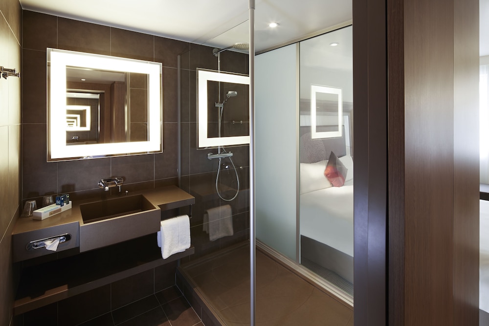 Suite ejecutiva, 1 cama de matrimonio grande del hotel Novotel London Blackfriars. Foto 3