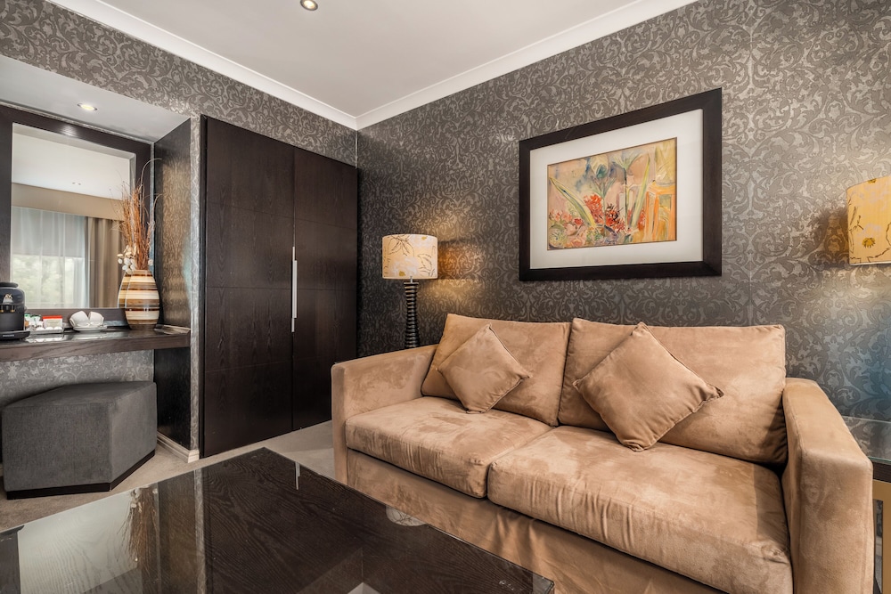 Suite junior del hotel The Beaufort Knightsbridge. Foto 13