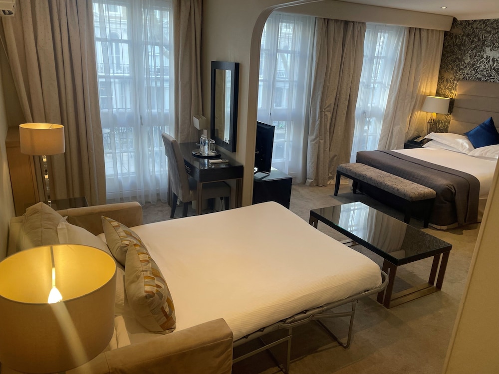Suite junior del hotel The Beaufort Knightsbridge. Foto 14