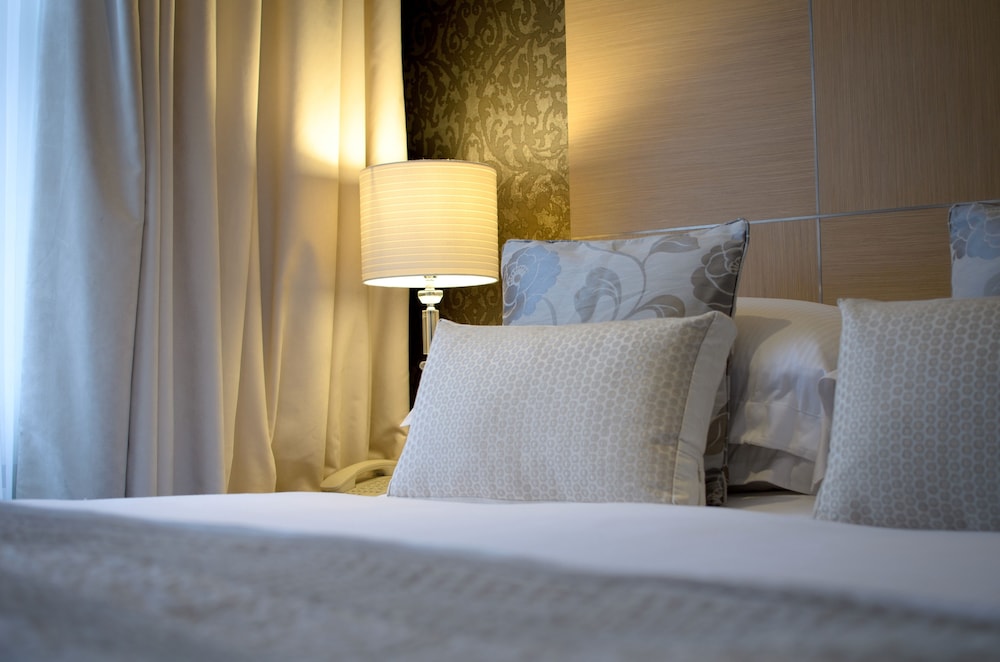 Habitación estándar doble del hotel The Beaufort Knightsbridge. Foto 6