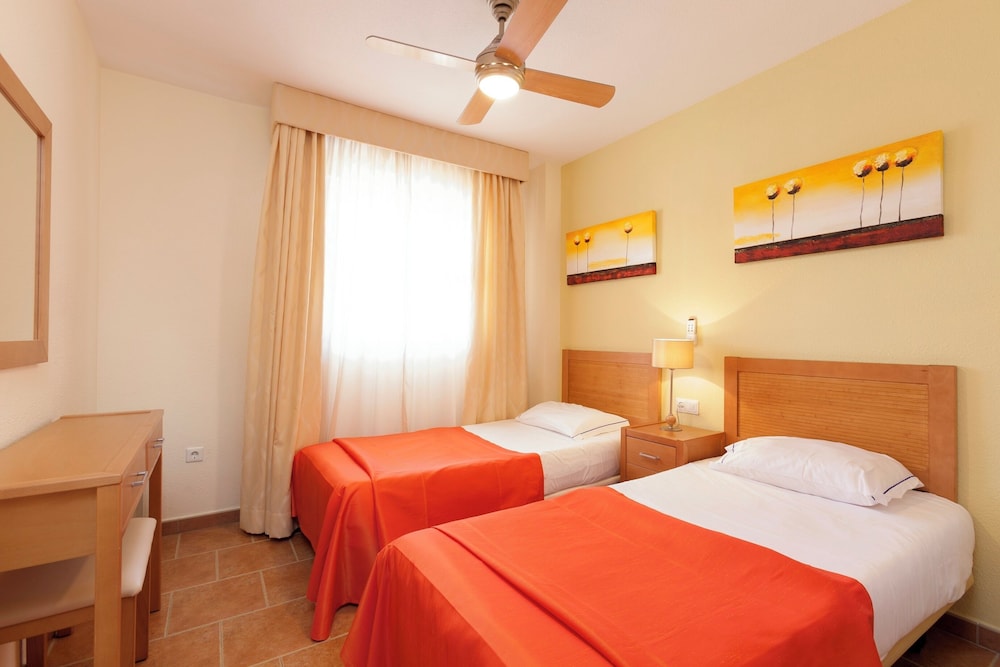Apartamento Con Cocina 2 habitaciones Sofá Cama incluido del hotel Crown Resorts Club Marbella