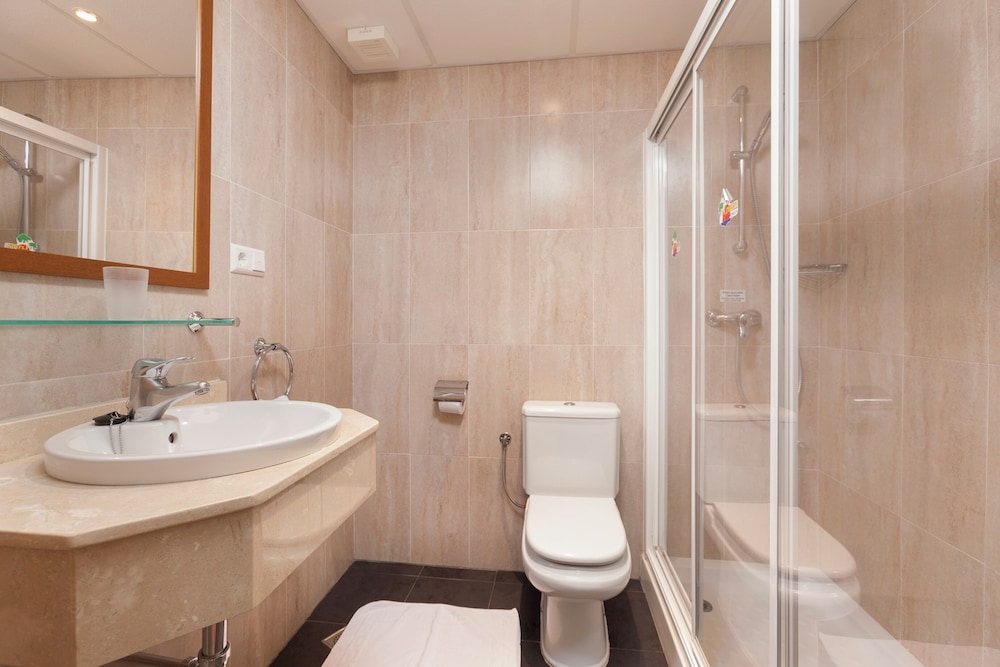 Apartamento Con Cocina 2 habitaciones Sofá Cama incluido del hotel Crown Resorts Club Marbella. Foto 4
