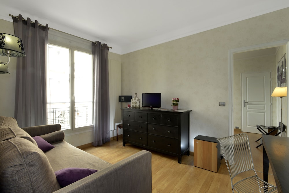 Suite del hotel Carladez Cambronne. Foto 2