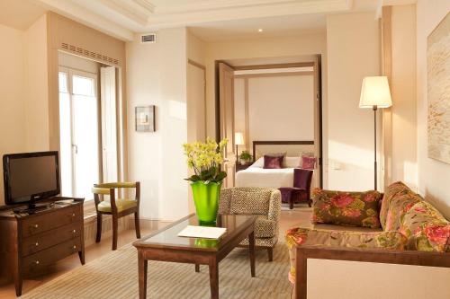 Suite Prestige del hotel Hotel de l'Arcade. Foto 4