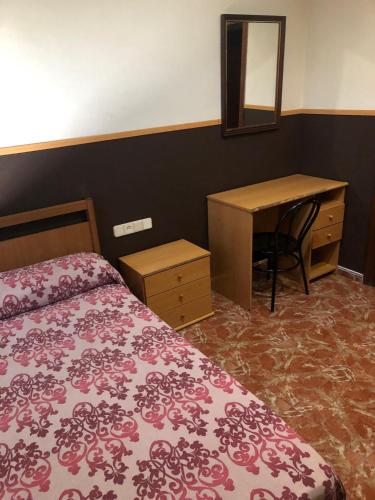 Habitación Individual del hotel Manises. Foto 1