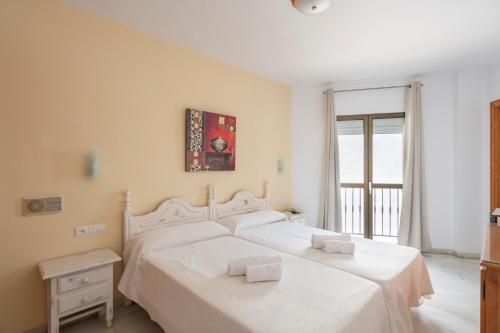 Habitación Doble Económica del hotel Playamaro. Foto 4