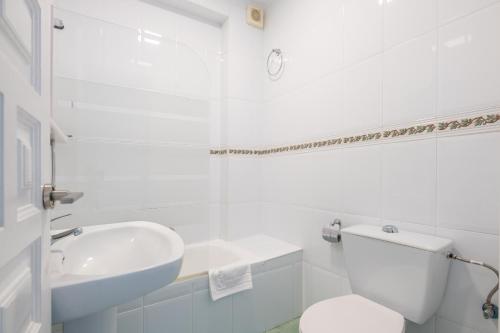 Apartamento de 1 dormitorio del hotel Playamaro. Foto 3