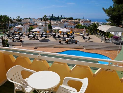 Habitación Doble Superior del hotel Nerja Club by Dorobe Hotels